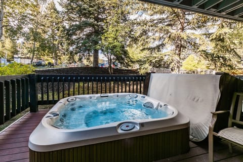 Private hot tub in the trees!