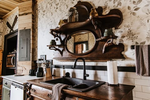 Extra lg kitchen w/all your needs for gathering. dishwasher, microwave, stove