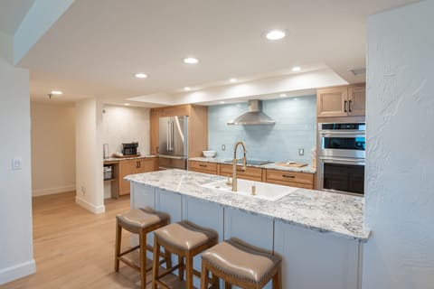 Fully equipped kitchen