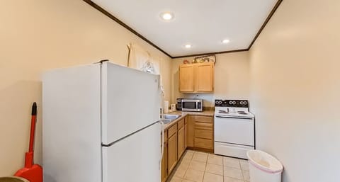 Cozy vibes in the charming kitchen space