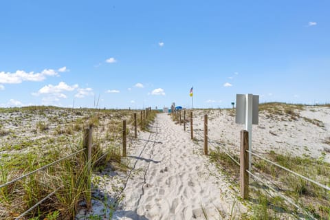 Beach Access at Castaways