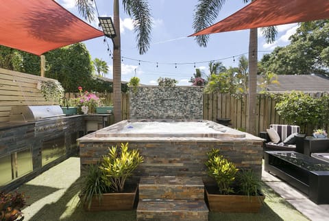 OUTDOOR SPA PATIO 