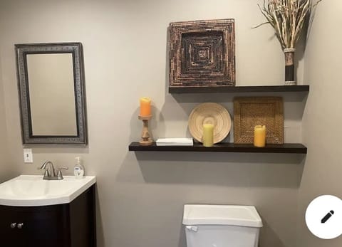 Full bathroom on main level