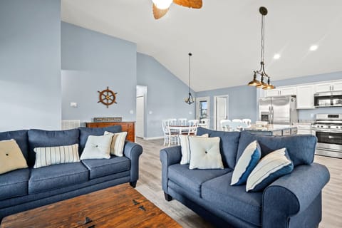 Living Room/Kitchen/Dining