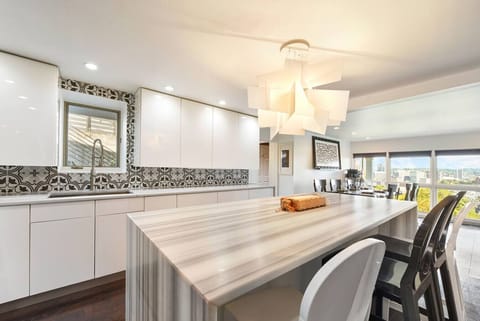 ...scenic! The lower floor is a great place to gather in the morning, and plan your day in Pittsburgh. You can literally point out the window at the places you want to visit.