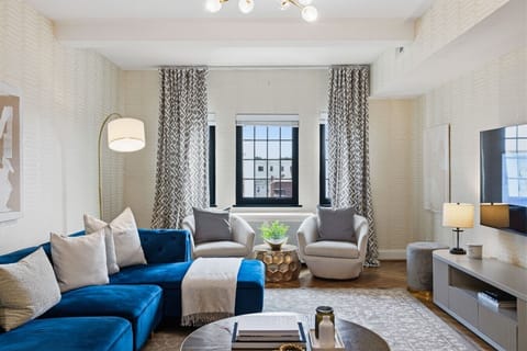 Living Room w/ Smart TV