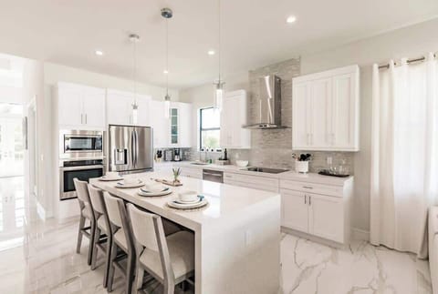 Brisa del Mar by Boutiq Luxury Vacation Rentals | Naples, Florida