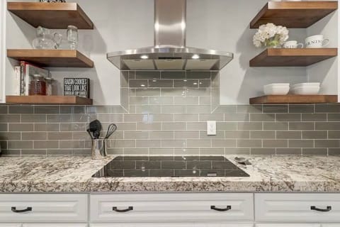 Glasstop convection cooktop stove with everything you need to prepare meals for your family or group of friends.