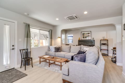 Reno Vacation Rental | 2BR | 1BA | 888 Sq Ft | Small Step Required to Enter