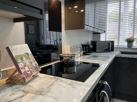 Kitchen - Electric hob, fan oven and microwave