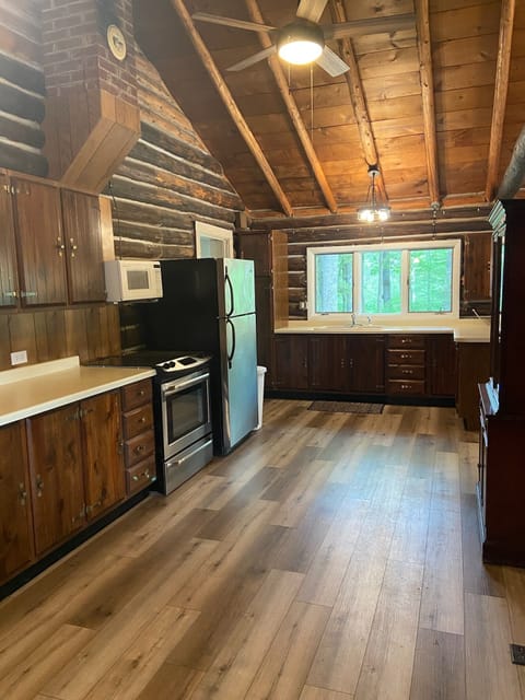 58f68b28-69da-49ab-9d1a-ce0b593ca30c