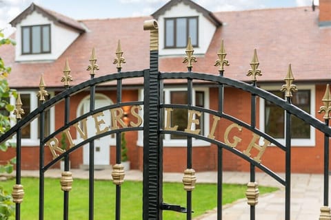 Riversleigh by STAMP SA