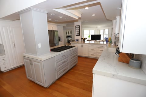 Kitchen (Downstairs)