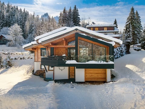 Chalet Silver Forest, situated in Lavancher, a hamlet close to Chamonix