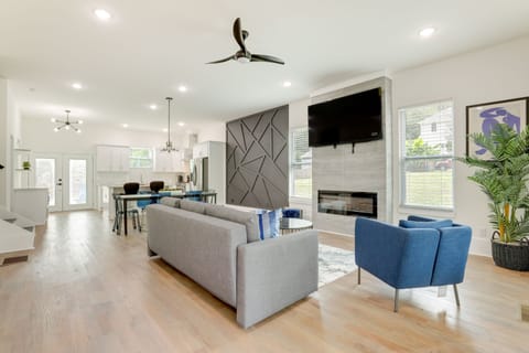 Living Room | Central Air Conditioning & Heating