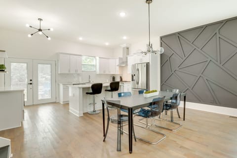 Kitchen | Dining Area