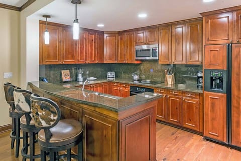 Full kitchen with all the necessities to cook a meal in.