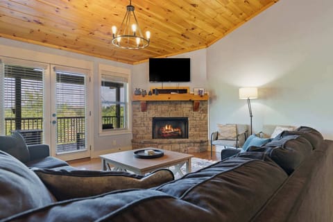 | Horizon View by Boutiq Luxury Vacation Rentals | Blue Ridge, Georgia |