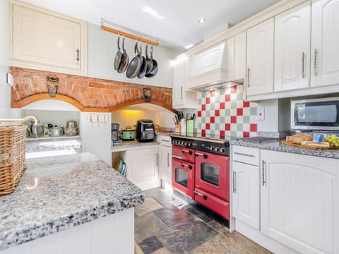 Kitchen | Solva-Llys Aber, Solva