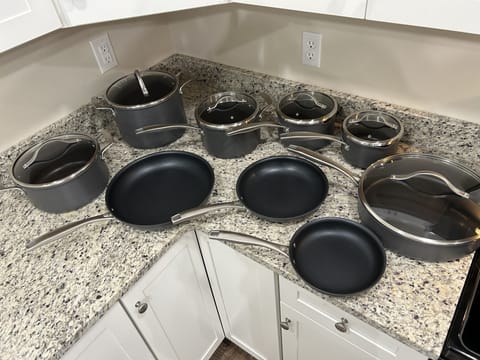 Pots & Pans with interchangable lids.