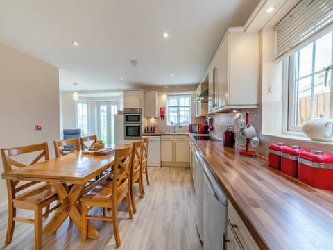 Kitchen/diner | 53 Longbeach, Beadnell