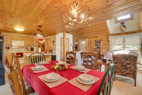 Dining Area | Dishware & Flatware