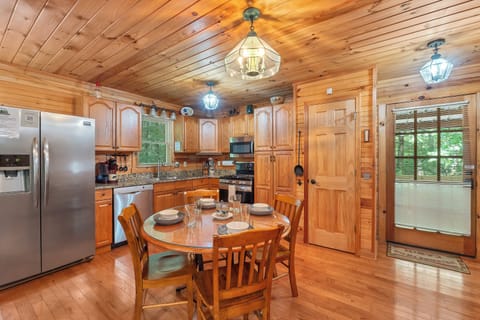 Fully equipped kitchen for you to cook for your family or just enjoy a cup of coffee.