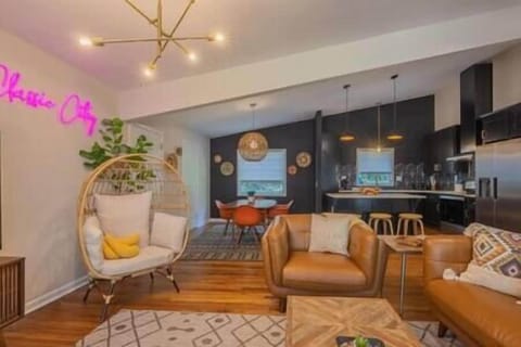 82abd3ae 829d 4984 b13c cc764badc7df