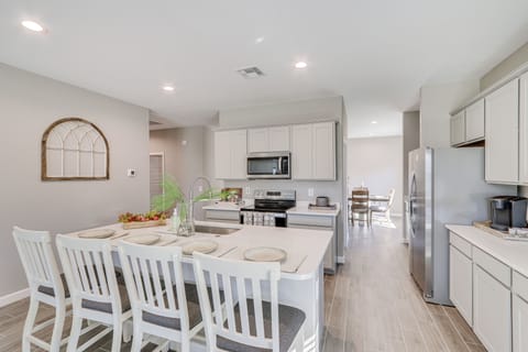 Kitchen | Keurig Coffee Maker | Dishwasher | Cooking Basics | Bar Seating