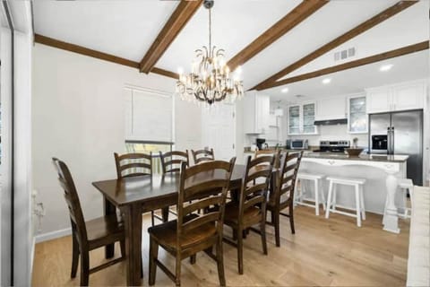 Family room / Dining room