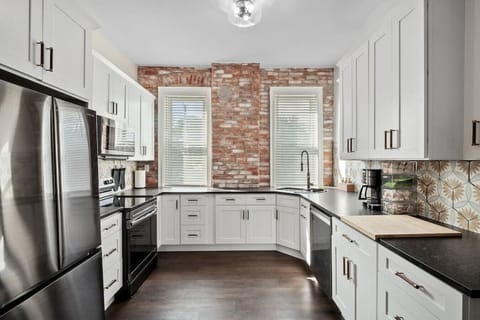 “Beautiful mansion home, had all the necessities, very recommended” — Yvonne, Dallas, Texas