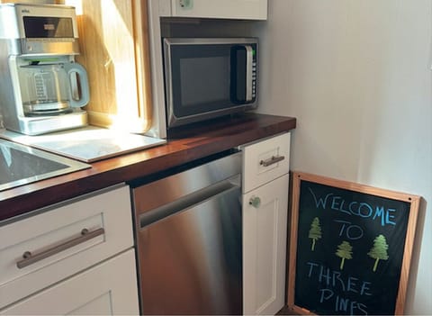 Microwave & dishwasher-  coffee bar