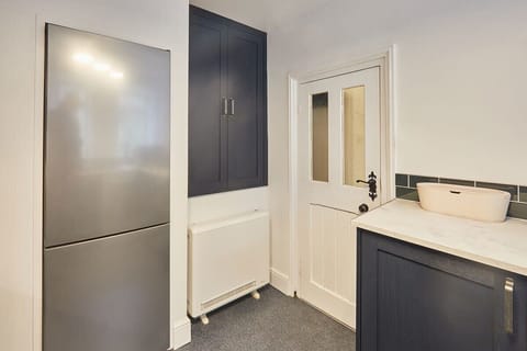 Dotty's Coastal Retreat, Staithes - Host & Stay