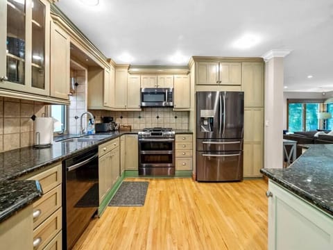 Entertainer's kitchen