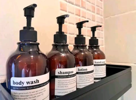 Bathroom amenities