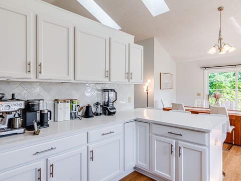 Tea and Coffee Station (1)