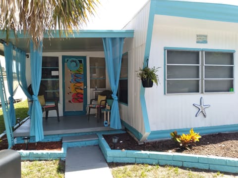 3 month stay in beachy  home close to all beaches, restauraunts and Dunedin