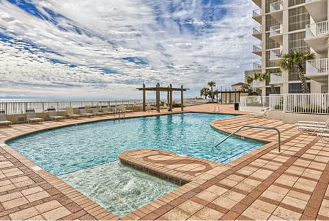 Shoalwater 302, Beautifully updated Gulf Front 3/2. Sleeps 9 Managed by Island Rentals.