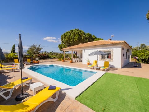 Country house with pool in Alhaurín el Grande for 7 people.