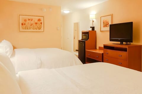 Unit with 2 Queen size beds