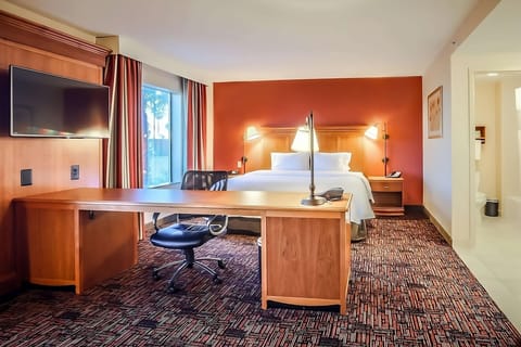 Unit with King size bed