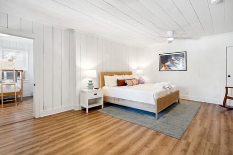 Welcome to The Barrelback - Room 26!