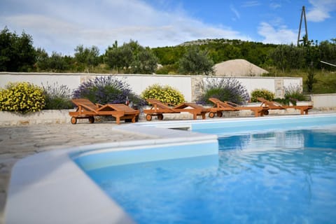 Private pool and terrace