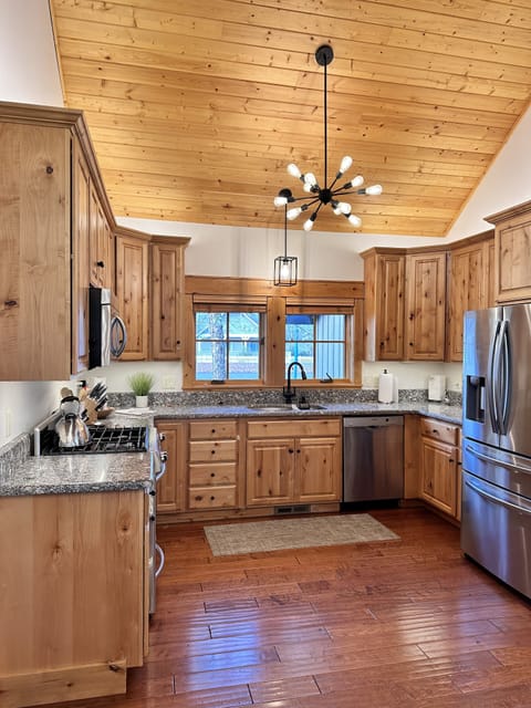 Fully equipped kitchen