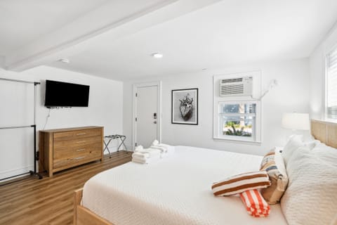 Welcome to The Falls River - Room 14!