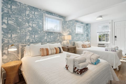 Welcome to The Runabout - Room 12!