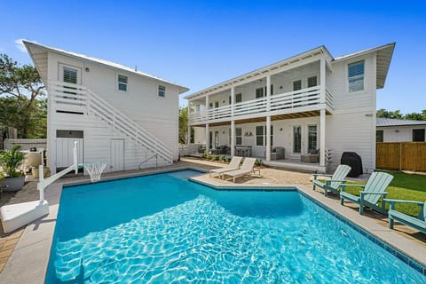 Indigo Breeze - Dune Allen Beach - Back Exterior & Private Pool