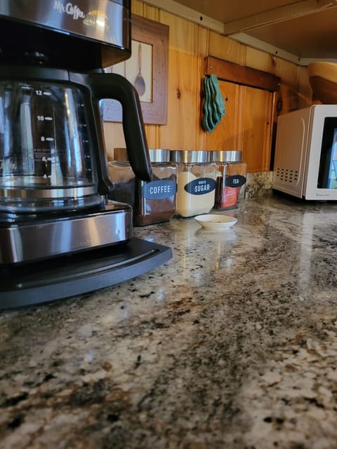 kitchen  | coffee, sugar & tea