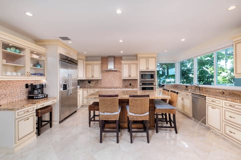 Fully Stocked Kitchen