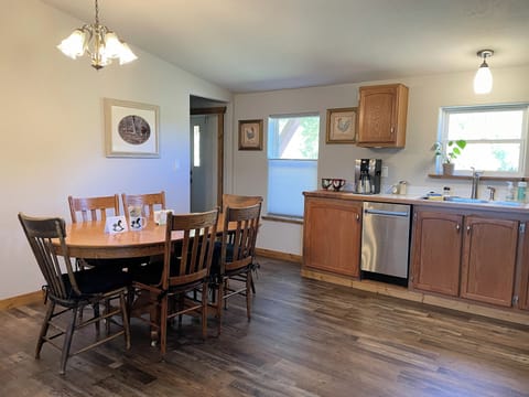 Full Kitchen and Dining Area